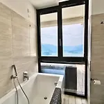 The View!!! By Design Apartamento *